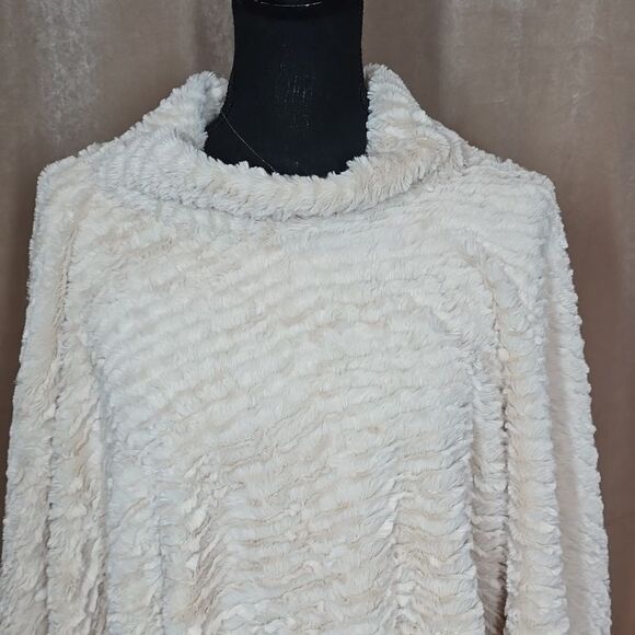 Cream Poncho Sweater - Picture 2 of 11